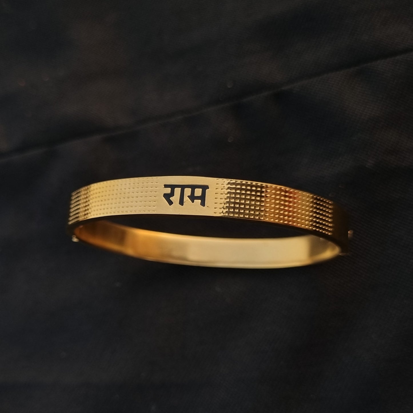 Shree Ram Dotted 24K Gold Bracelet